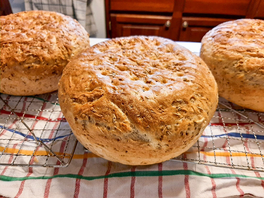 ‘Mad scientist’ thinks outside the bread box